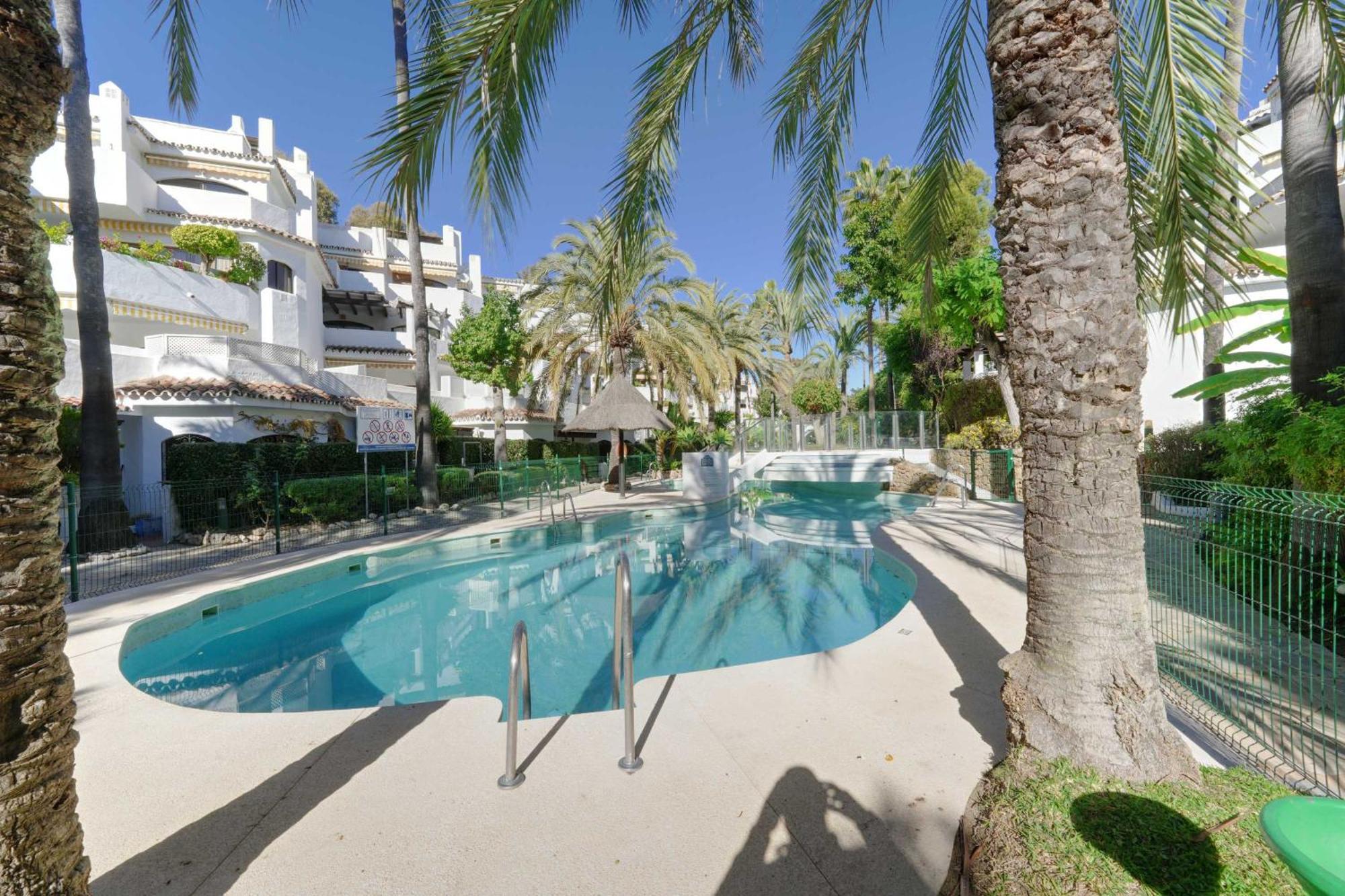 1104 First Line Beach Apartment Golden Beach Pool Marbella Exteriér fotografie