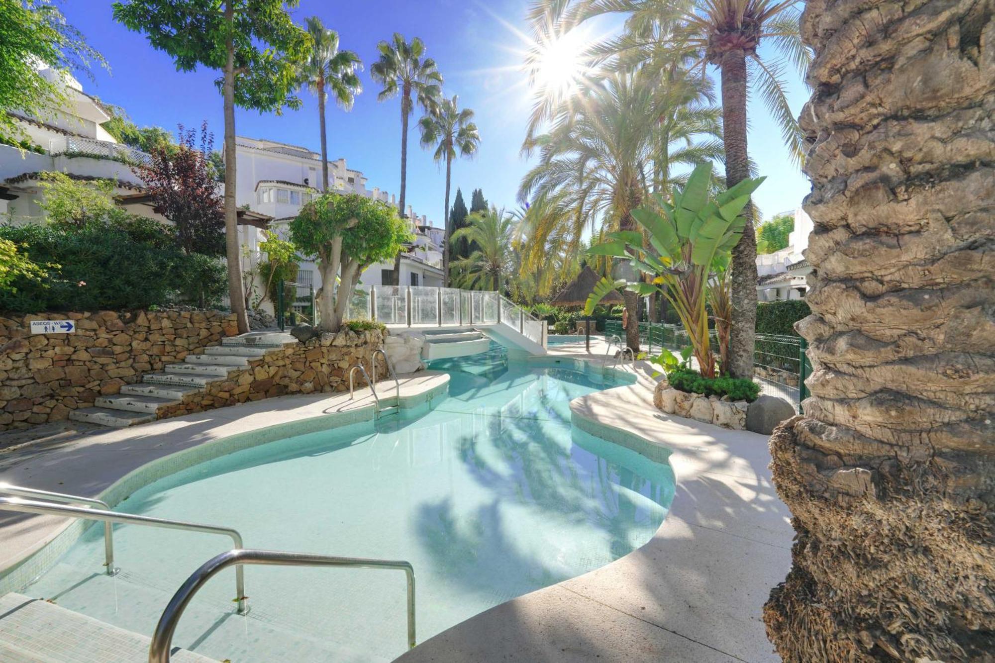 1104 First Line Beach Apartment Golden Beach Pool Marbella Exteriér fotografie