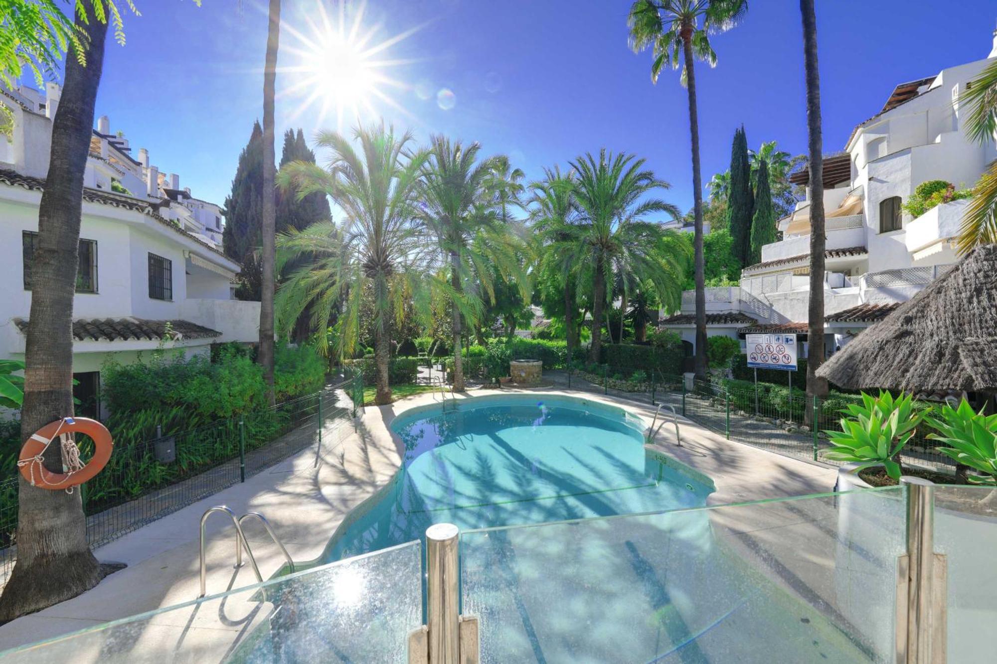 1104 First Line Beach Apartment Golden Beach Pool Marbella Exteriér fotografie